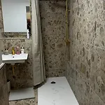 Mitten In Der Koelner - Design Trifft Altbau