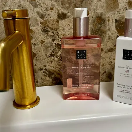 Mitten In Der Koelner - Design Trifft Altbau 쾰른