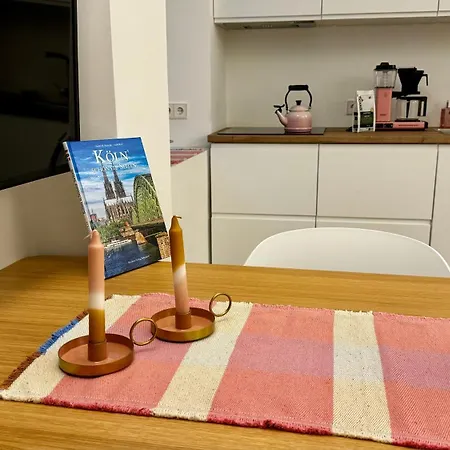 Mitten In Der Koelner - Design Trifft Altbau Apartament *