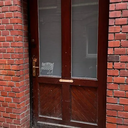 Mitten In Der Koelner - Design Trifft Altbau *