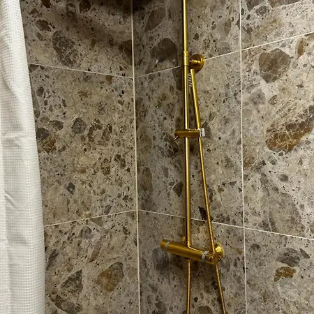 Mitten In Der Koelner - Design Trifft Altbau Appartement